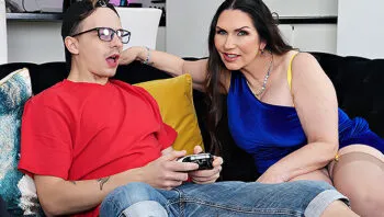 Step-Milf Strip: Josephine James